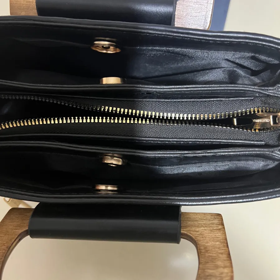 کیف طرح فندی