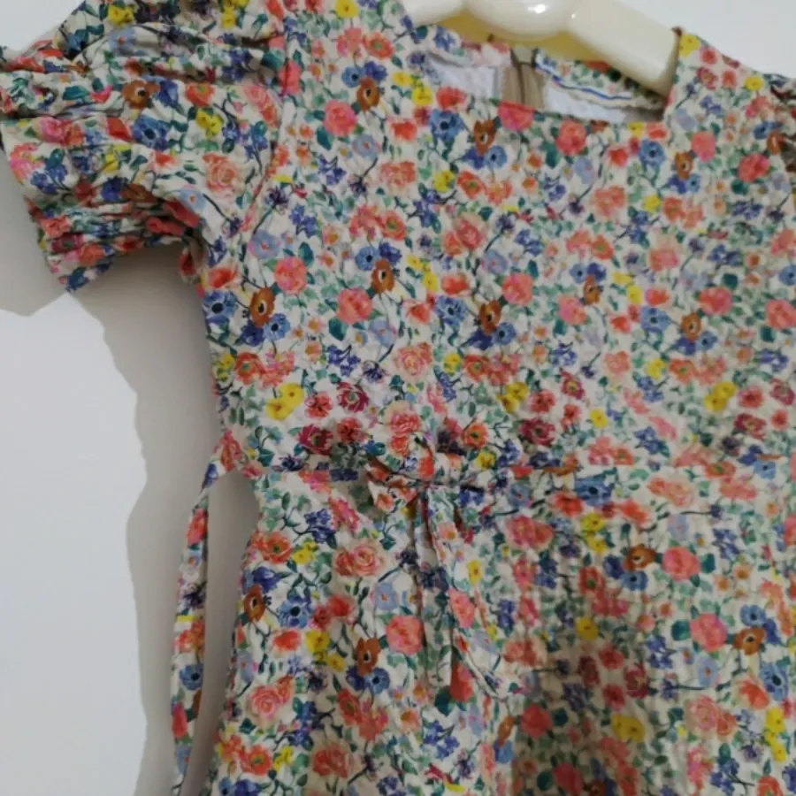 پیراهن دخترانه