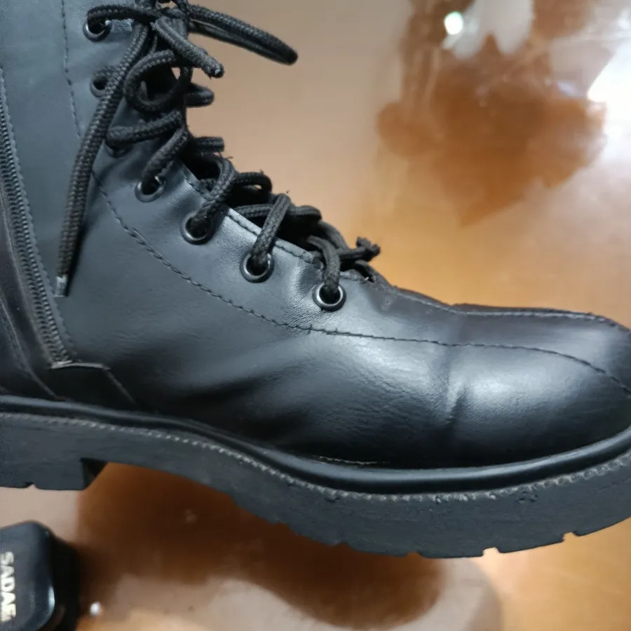 نیم بوت راحت