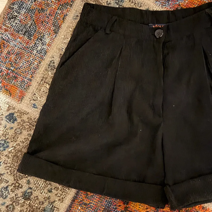 شلوارک مخمل کبریتی مشکی