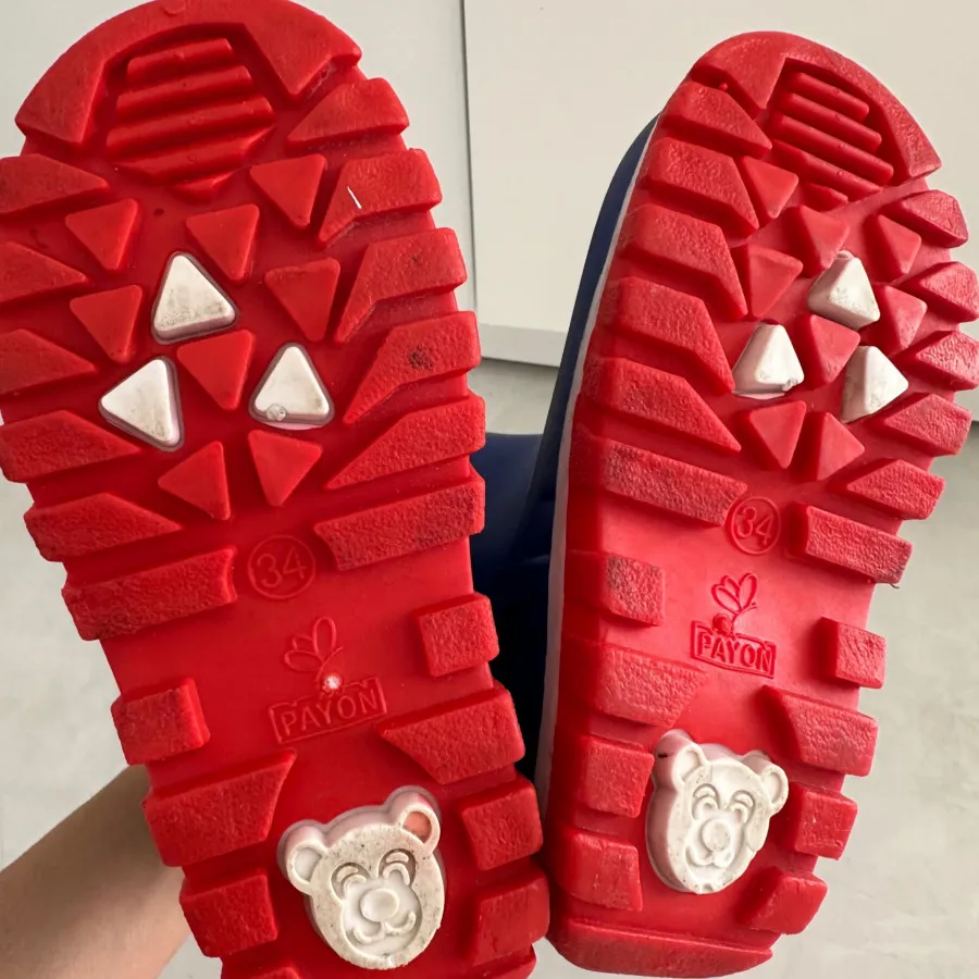 چکمه بچگانه