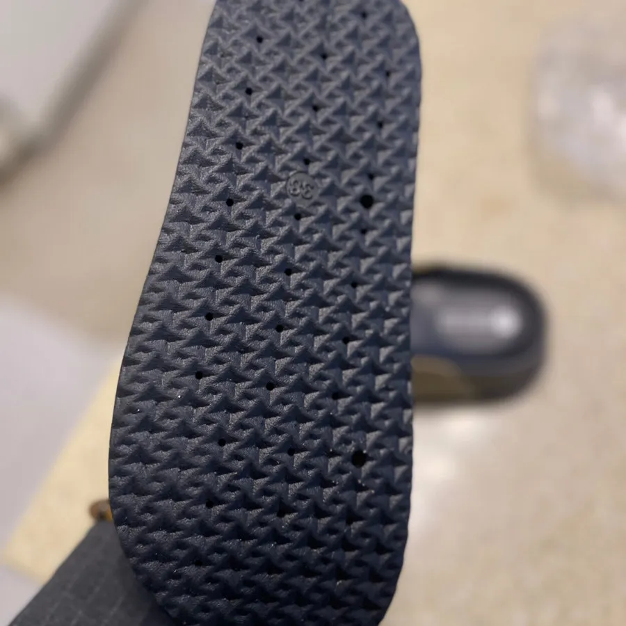 صندل میومیو زیتونی نو