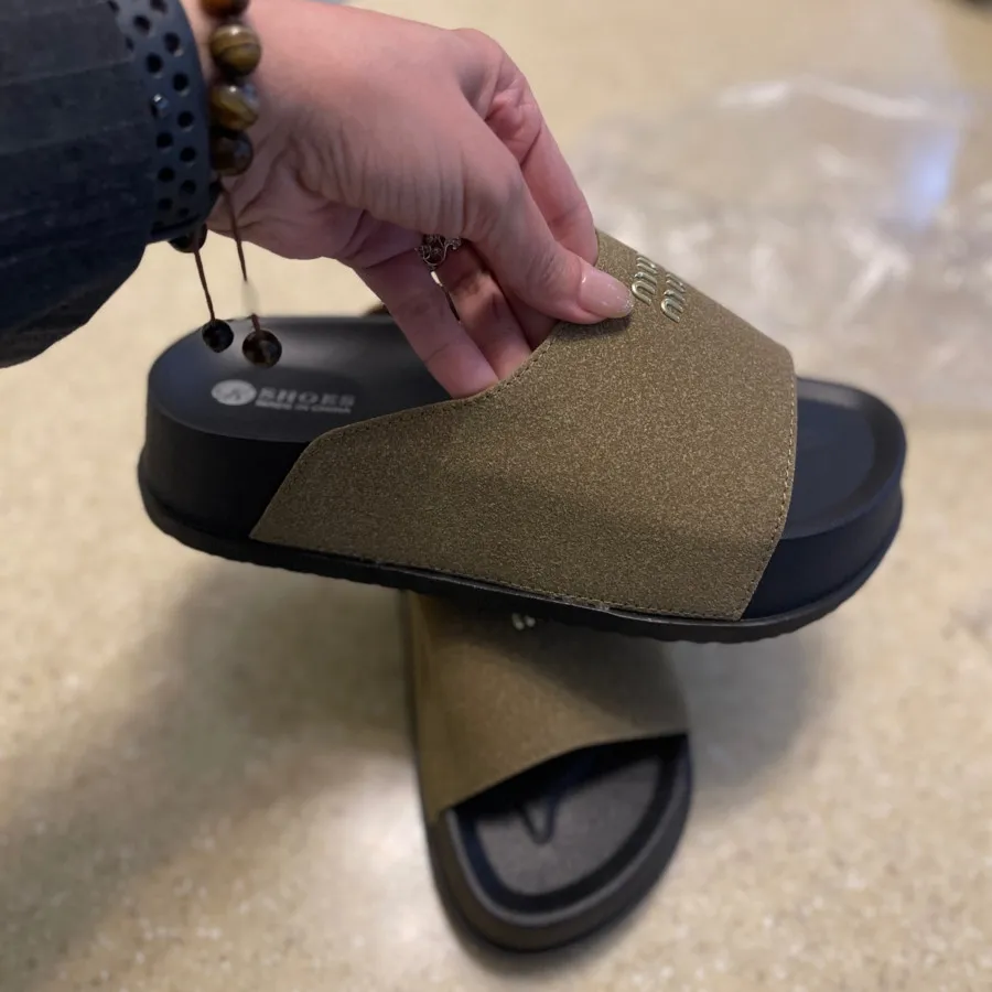 صندل طرح میومیو های کپی