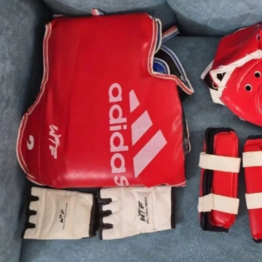 لوازم مبارزه تکواندو