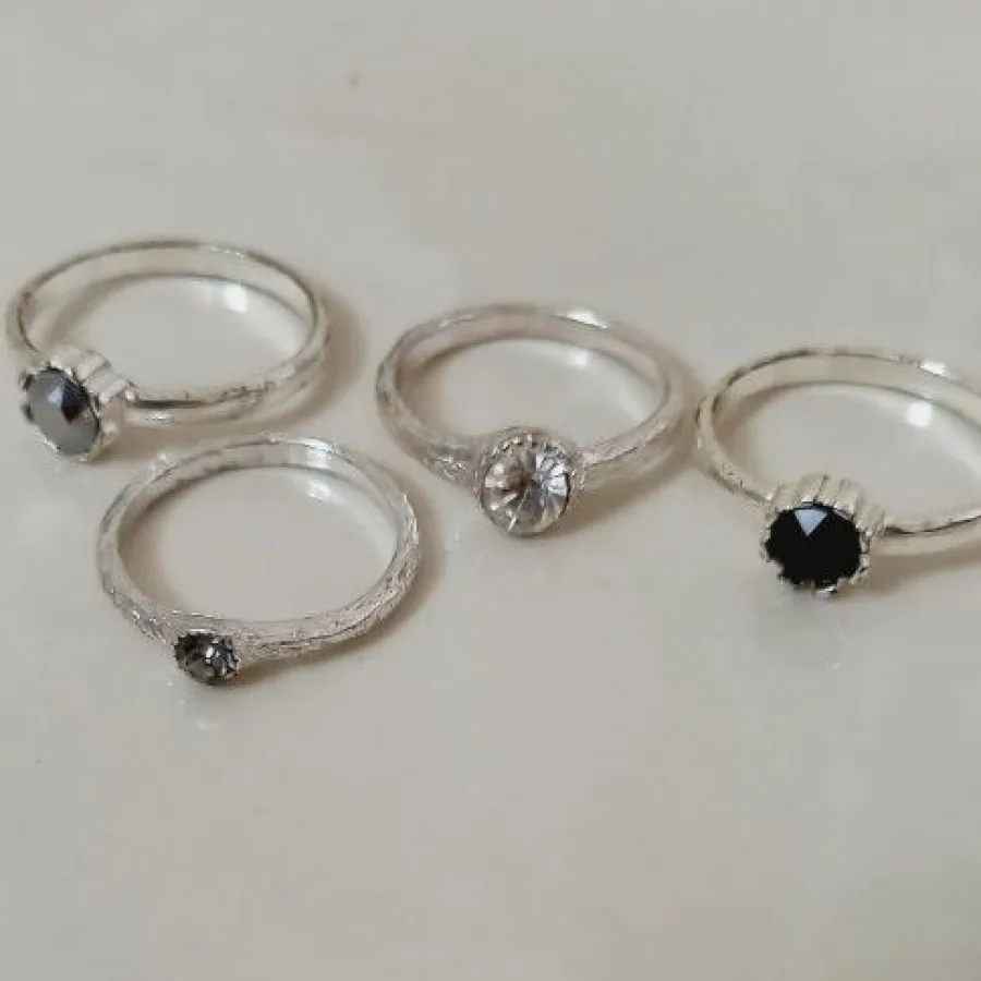 انگشتر جذاب و زیبا