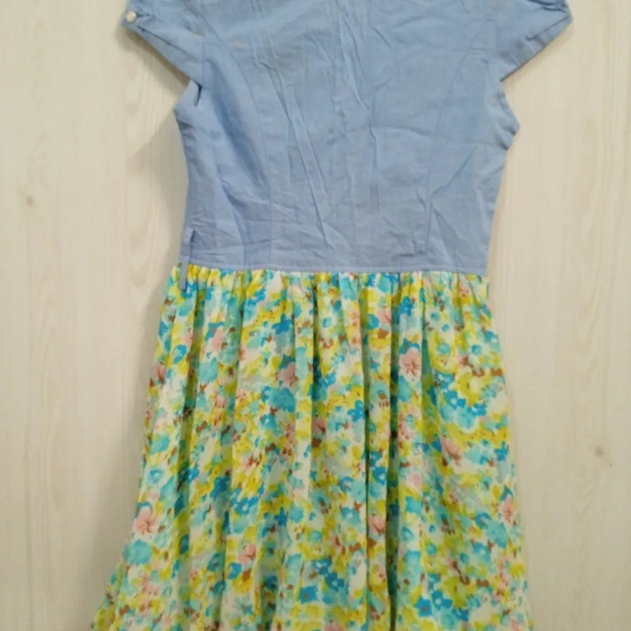 پیراهن دخترانه