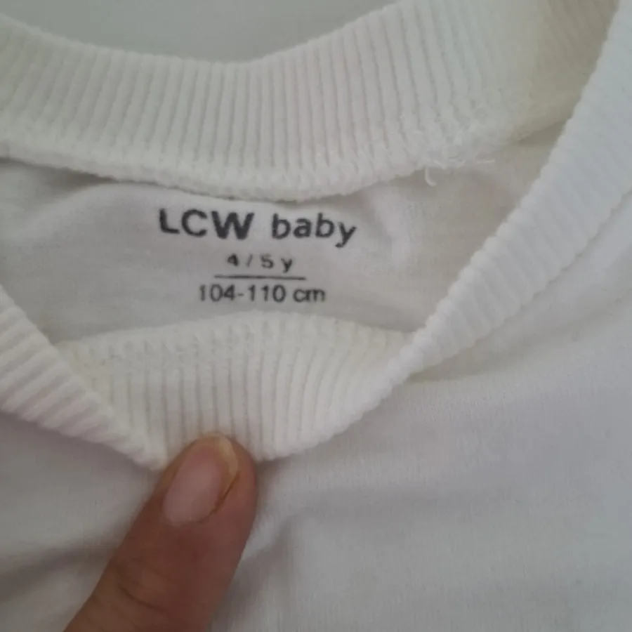 بلوز سفید ال سی واکی