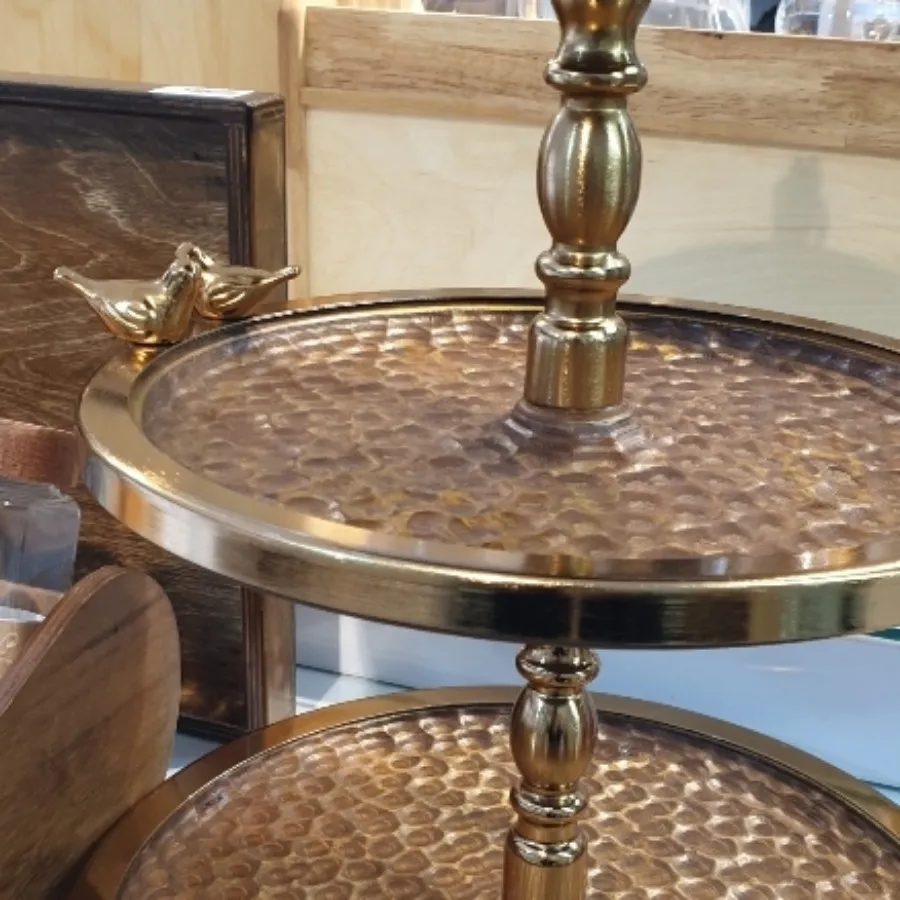 شیرینی خوری