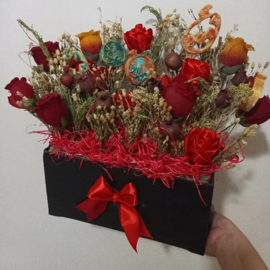 باکس گل مصنوعی شب یلدا