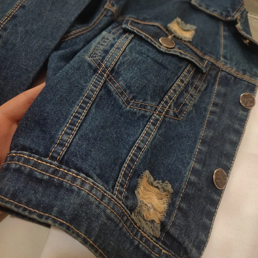 کت جین آبی ، کت لی آبی