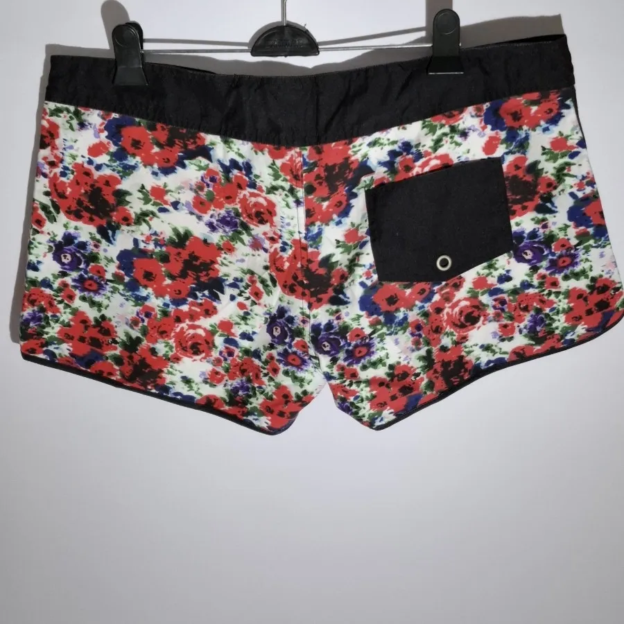 شلوارک جورج آلمانی