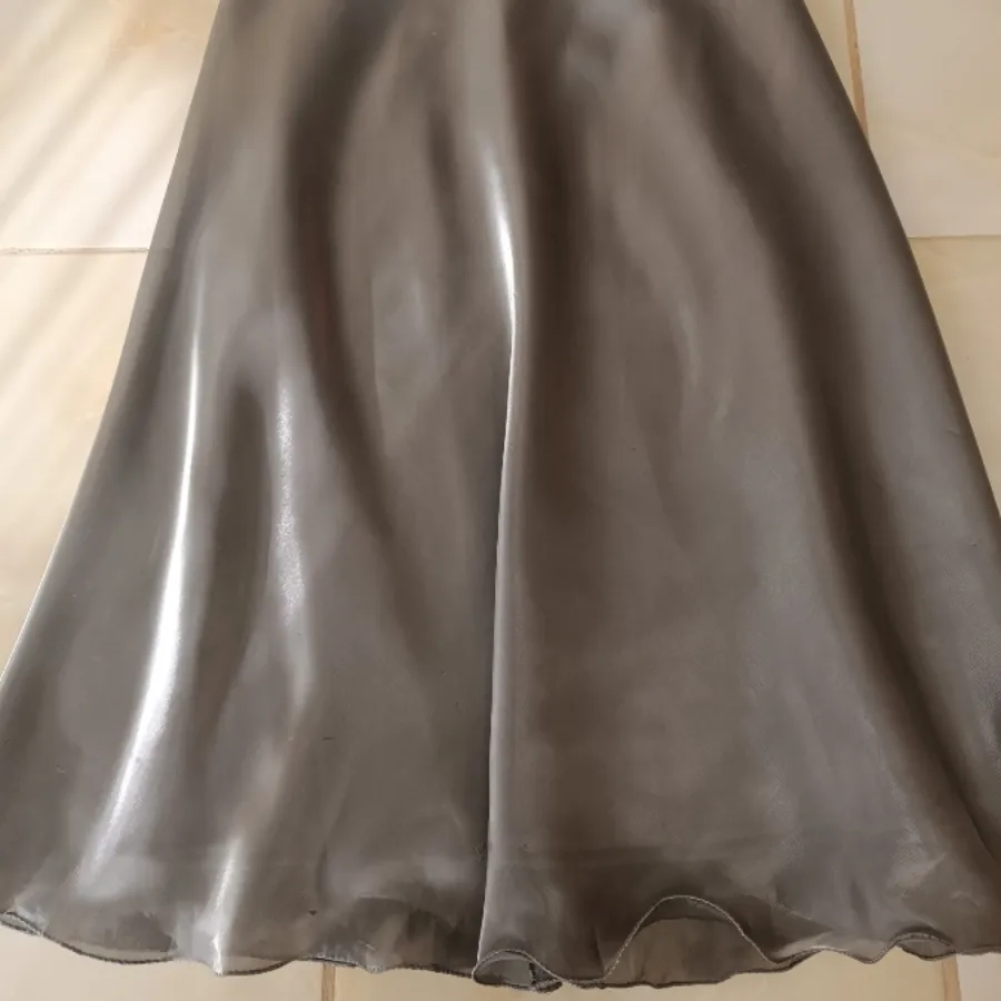 تاپ و دامن ابریشم مصنوعی