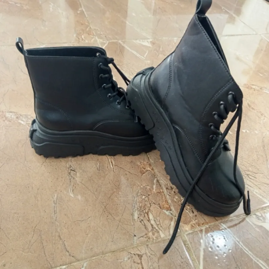 بوت دخترانه