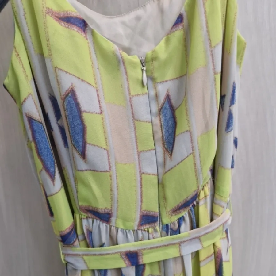 پیراهن زنانه