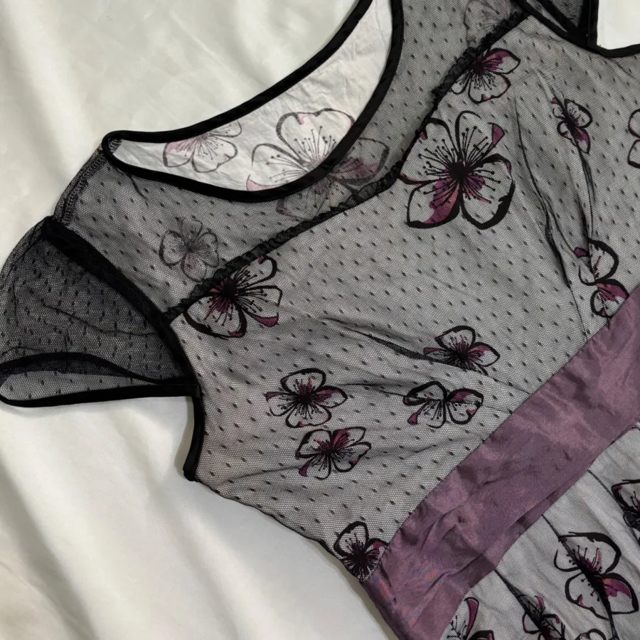 پیراهن عروسکی