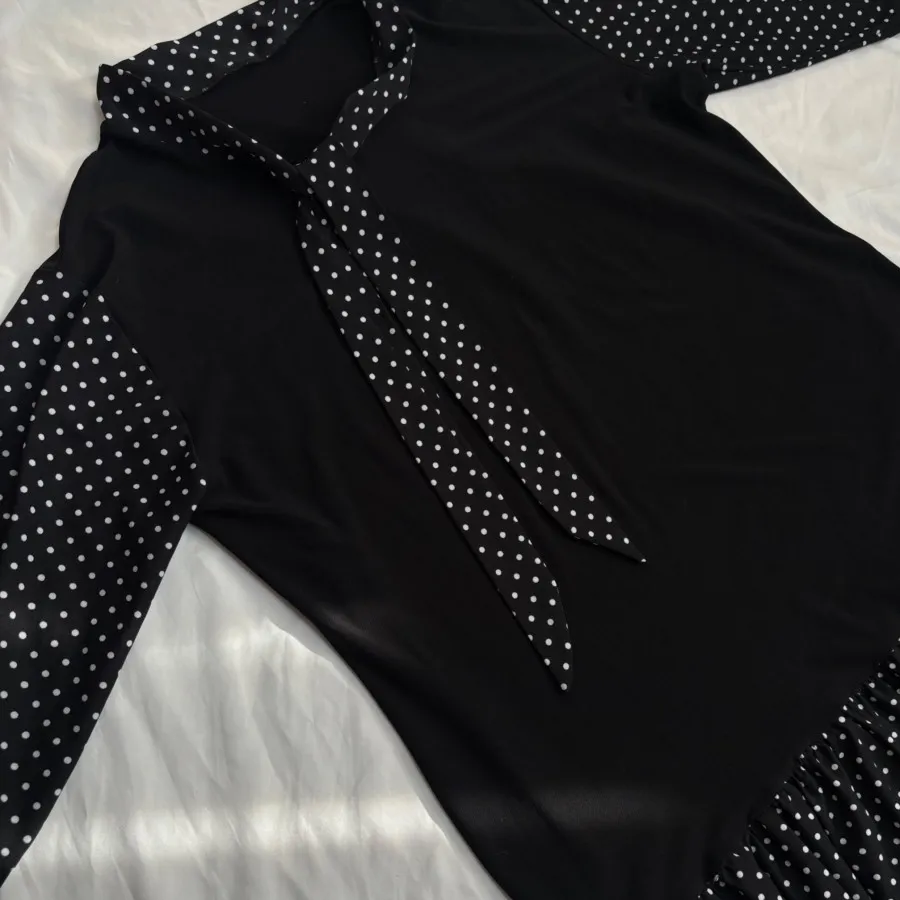 پیراهن یقه کراواتی