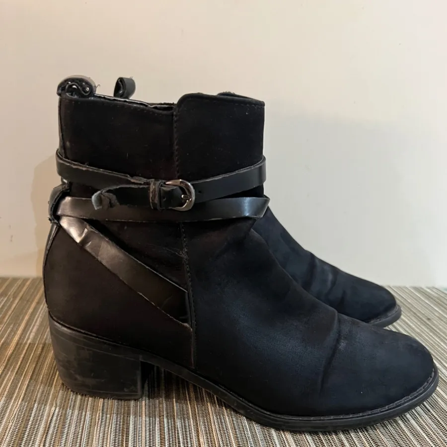 بوت اورجینال 37-38