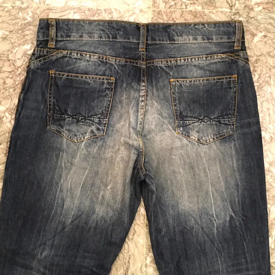 شلوار جین تگدار