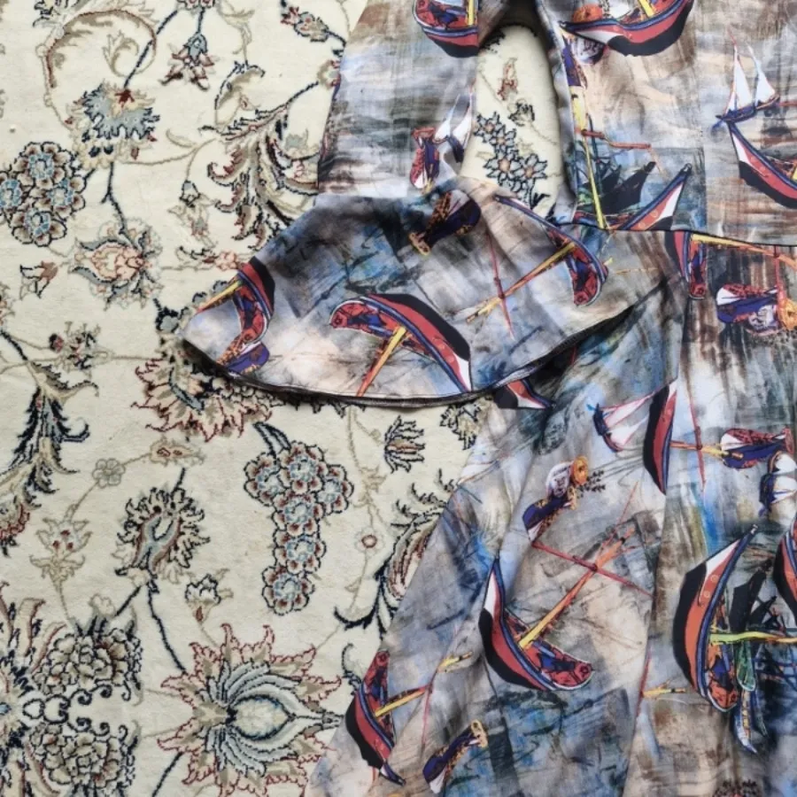 پیراهن های بلند پوشیده