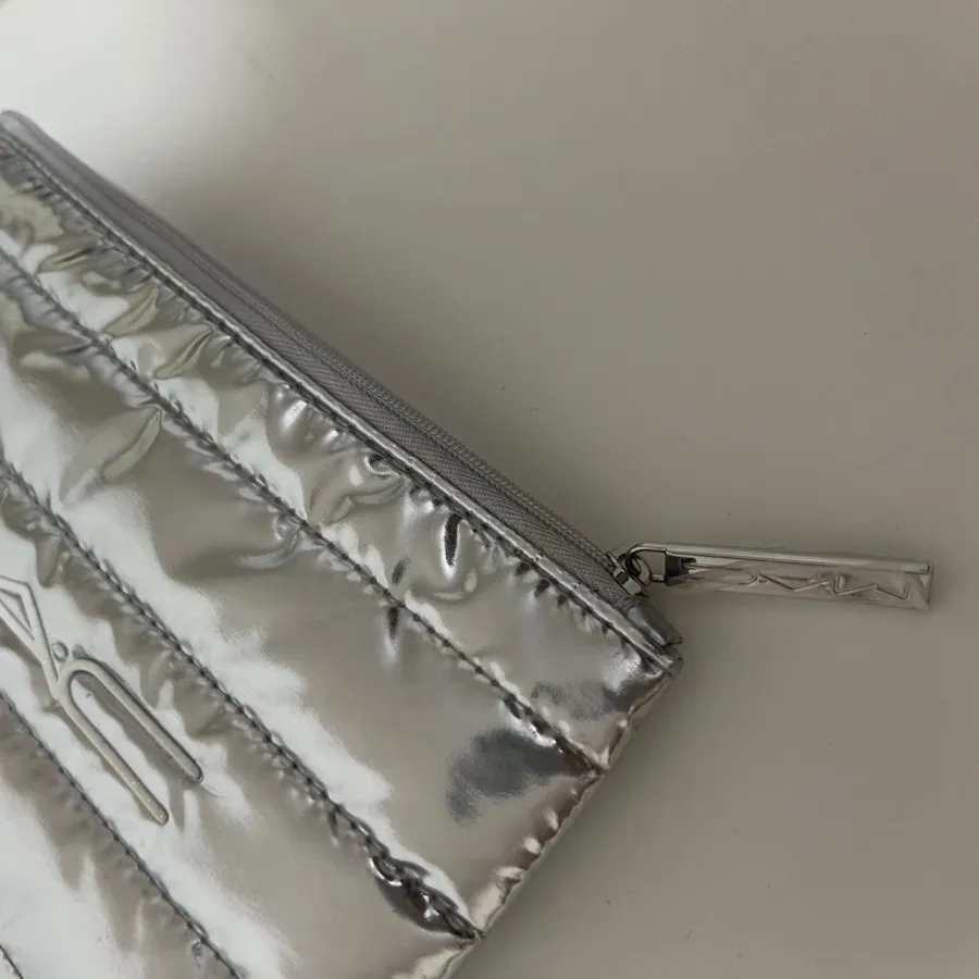 کیف آرایشی واکسسوری مک