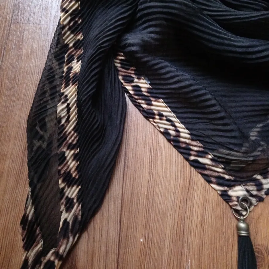 روسری ژرژت پلیسه