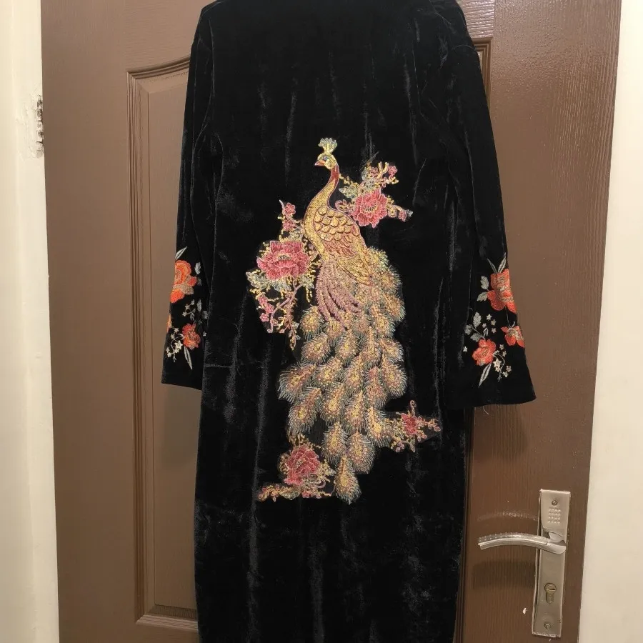 مانتو مخمل کار شده