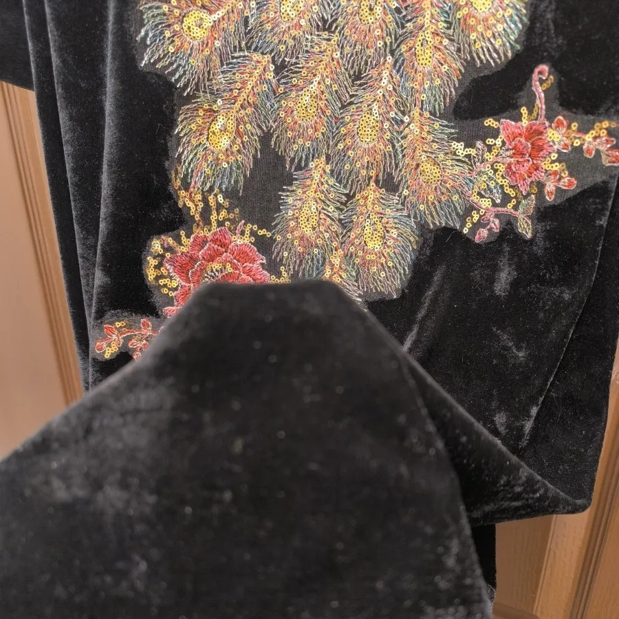 مانتو مخمل کار شده