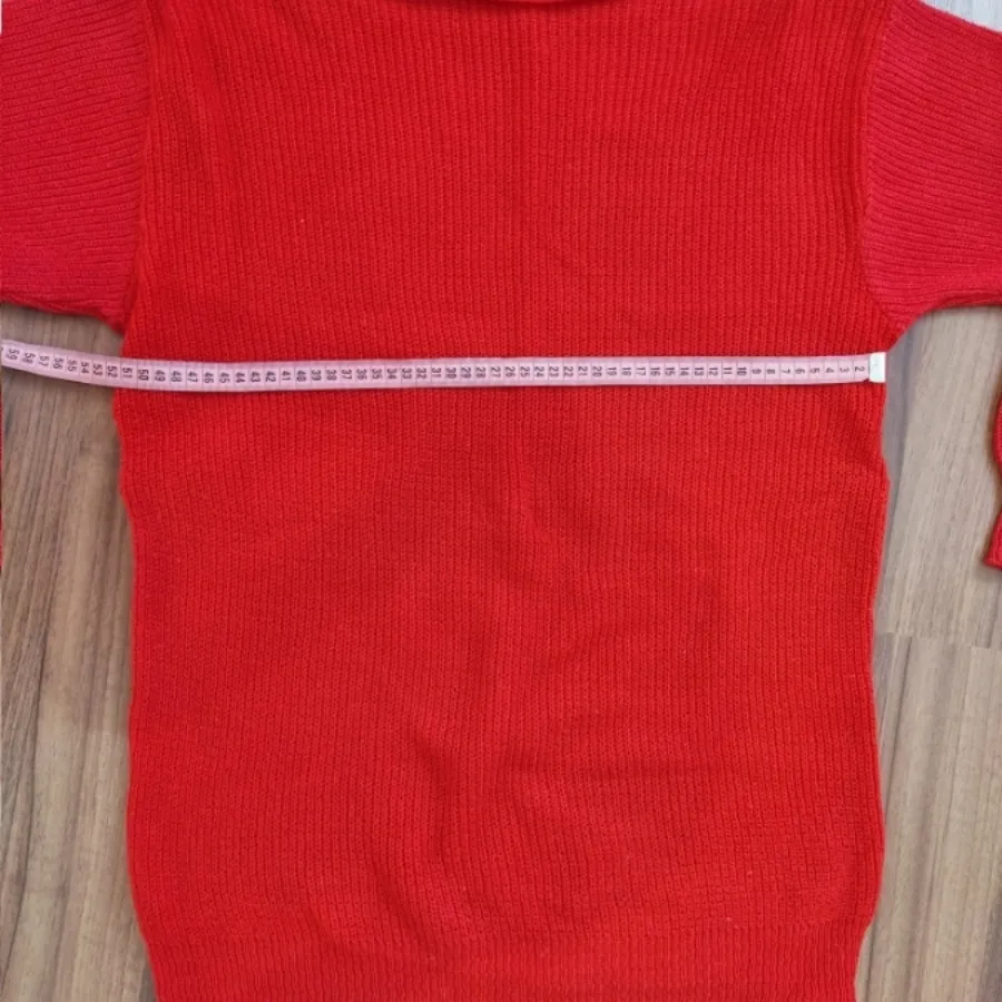 بافت قرمز یقه شل