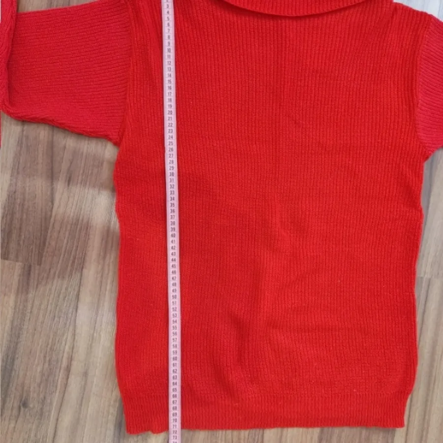 بافت قرمز یقه شل