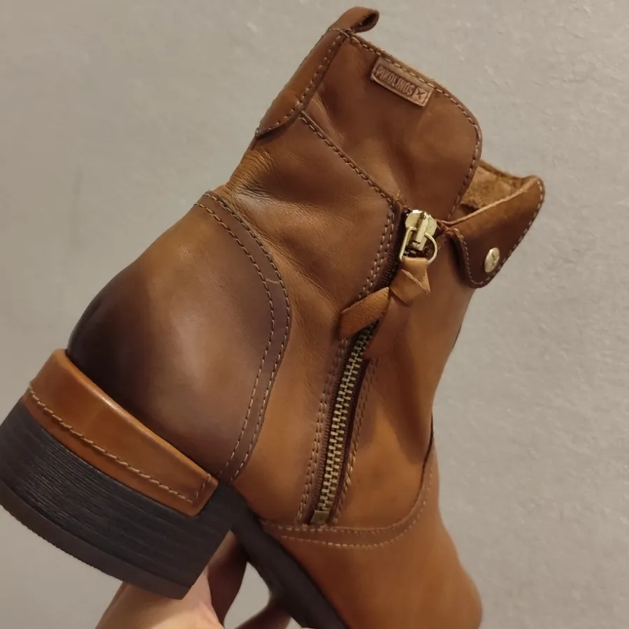 نیم بوت تمام چرم