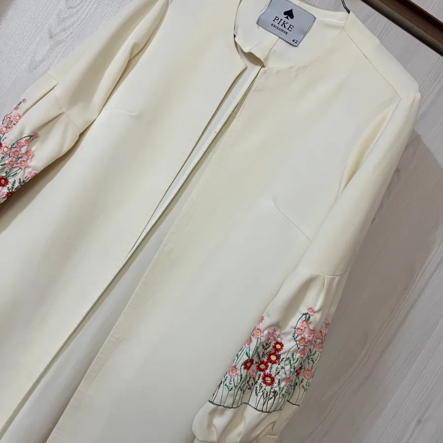 مانتو گلدوزی