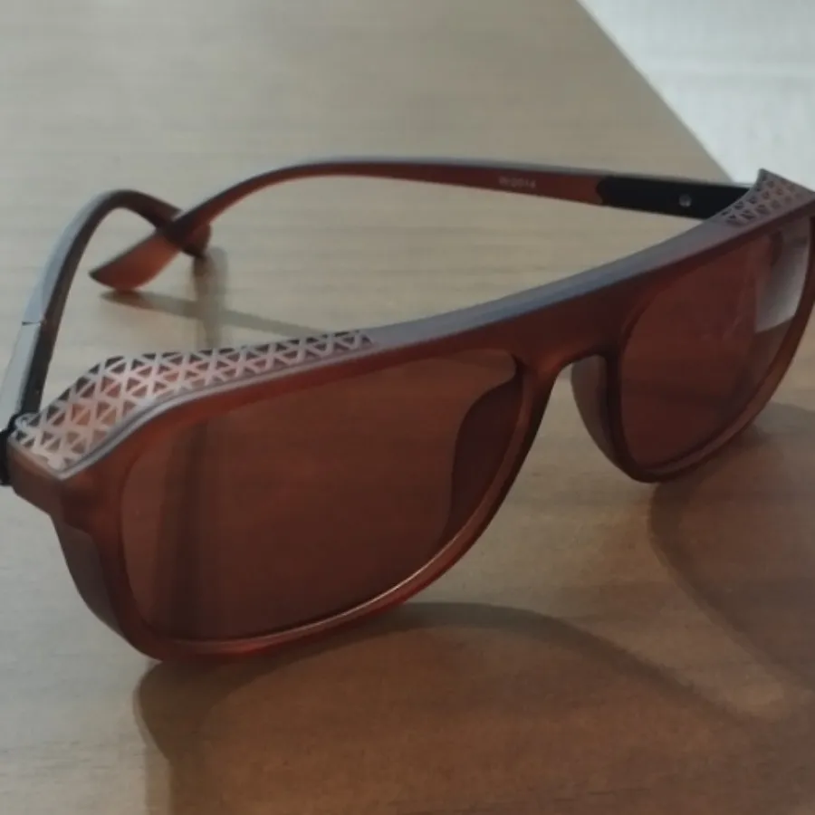 عینک آفتابی