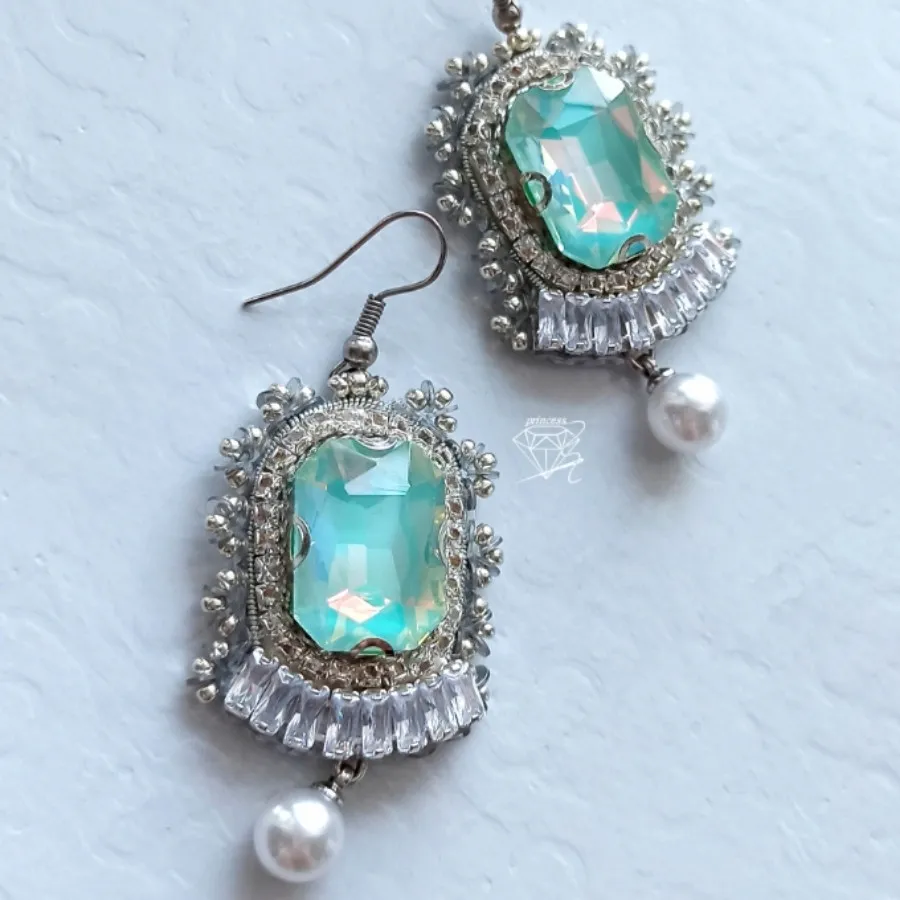 گوشواره جواهردوزی سبزسرد