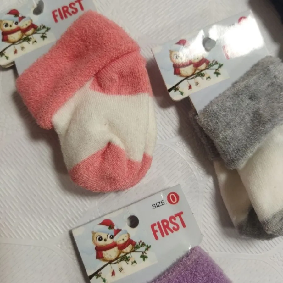 جوراب نوزادی حوله ای گرم