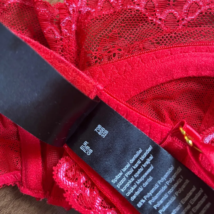 سوتین گیپور آلمانی