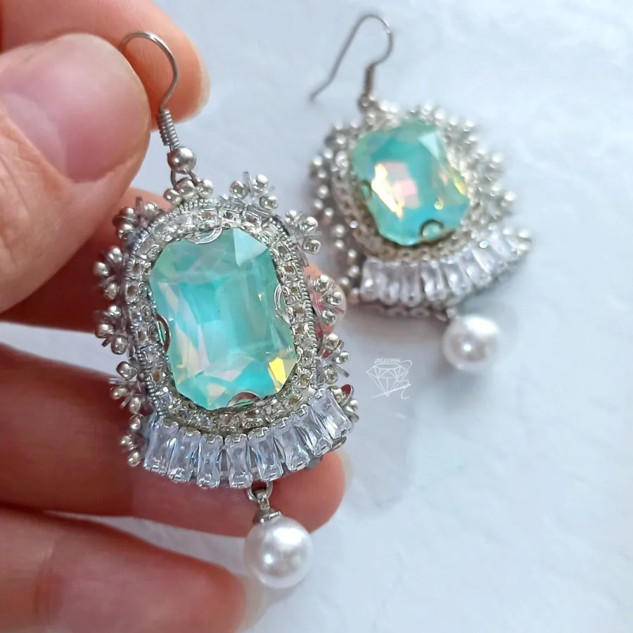 گوشواره جواهر دوزی سبز