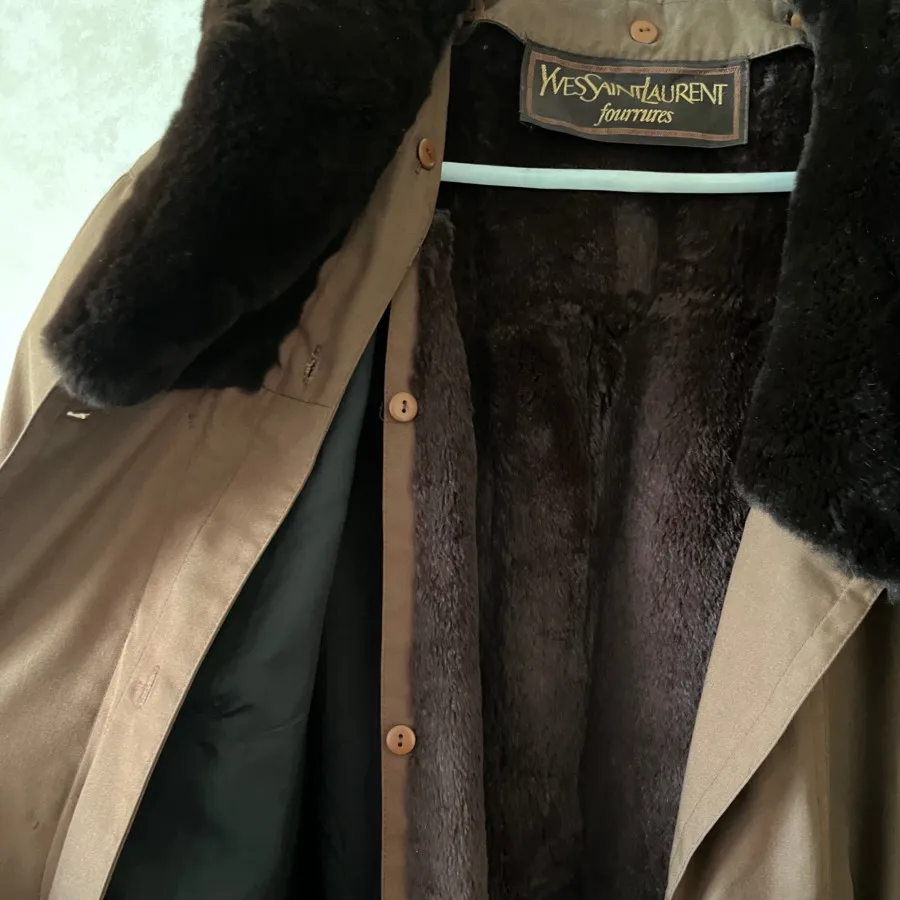 پالتو پوست ایوسن لوران