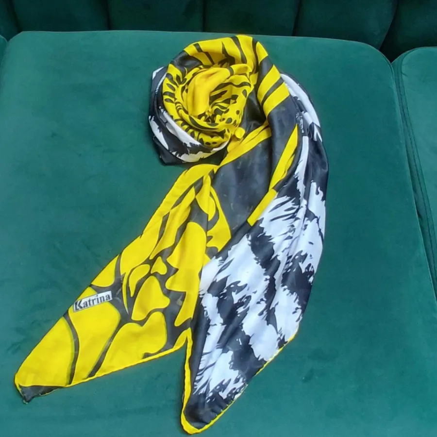 روسری قواره بزرگ