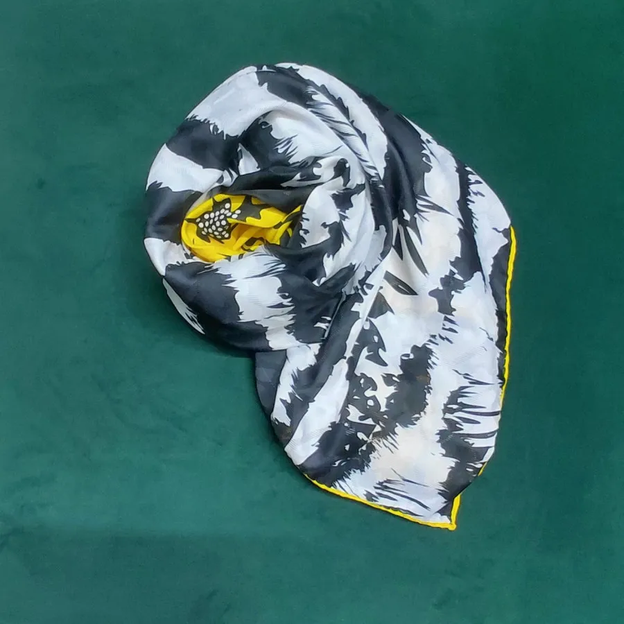 روسری قواره بزرگ