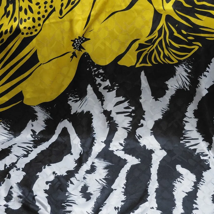 روسری قواره بزرگ