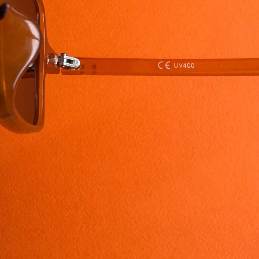 عینک آفتابی نارنجی