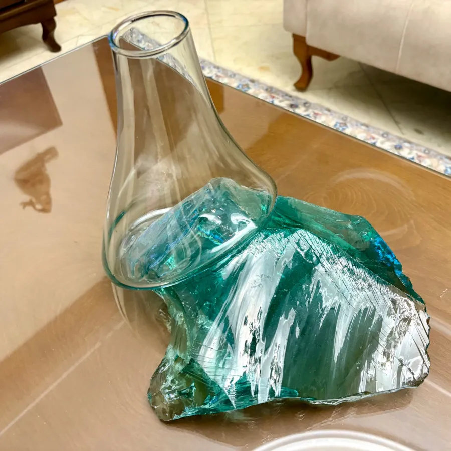 گلدان شیشه ای دکوراتیو