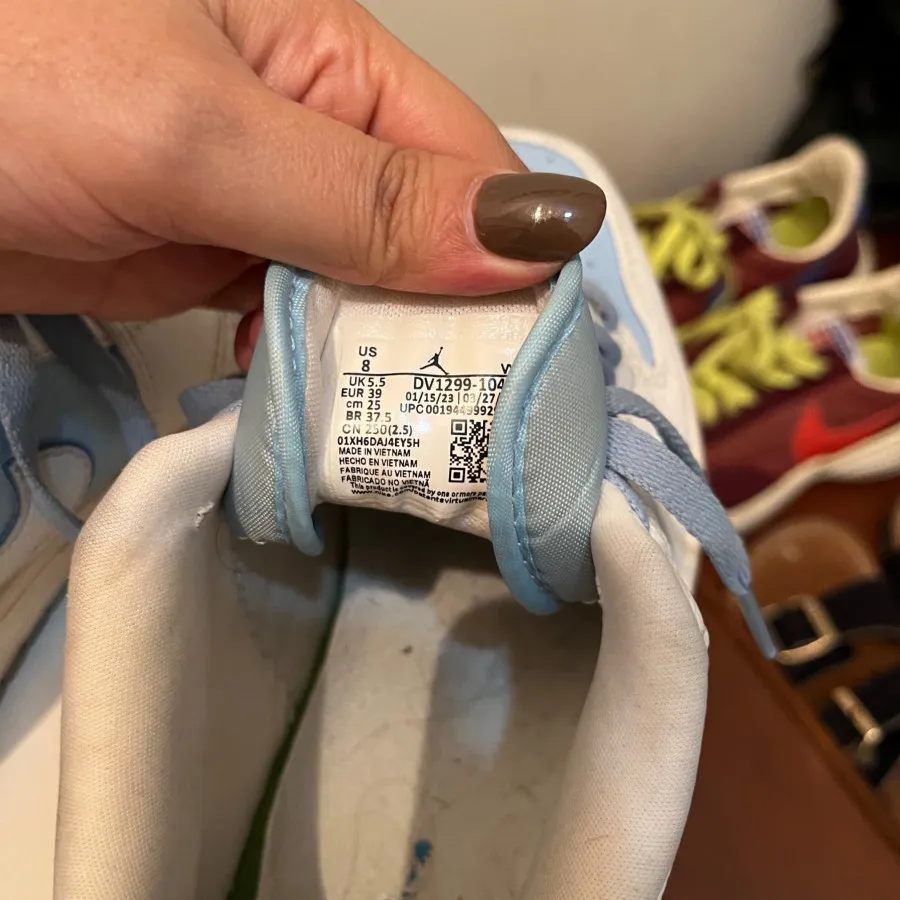 کفش نایک آبی سفید