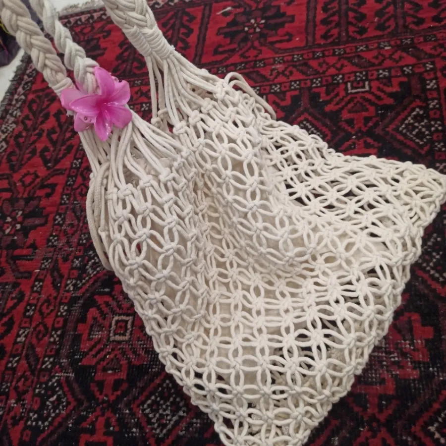 کیف دوشی مکرومه