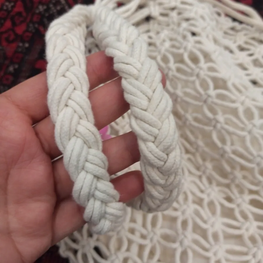 کیف دوشی مکرومه