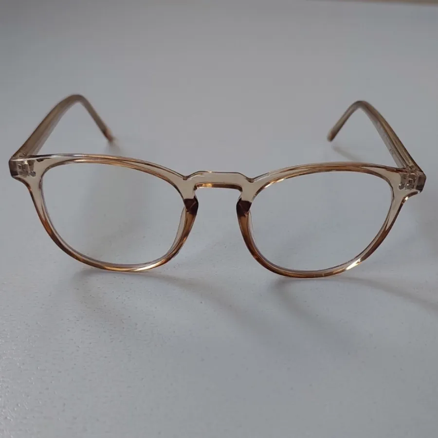 عینک طبی 1.25