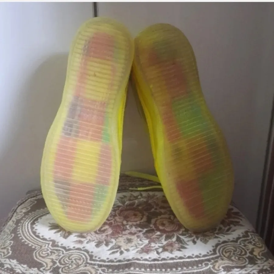 کتونی برشکا