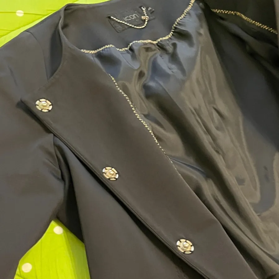 مانتو برند icon