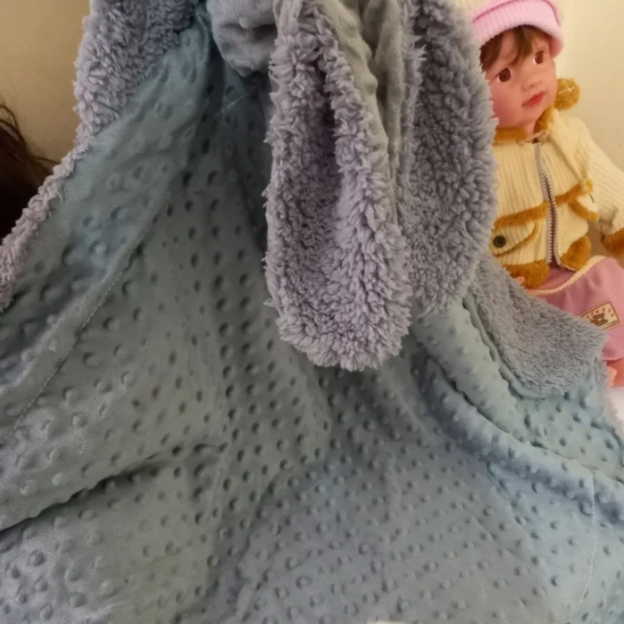 پتو دور پیج نوزادی