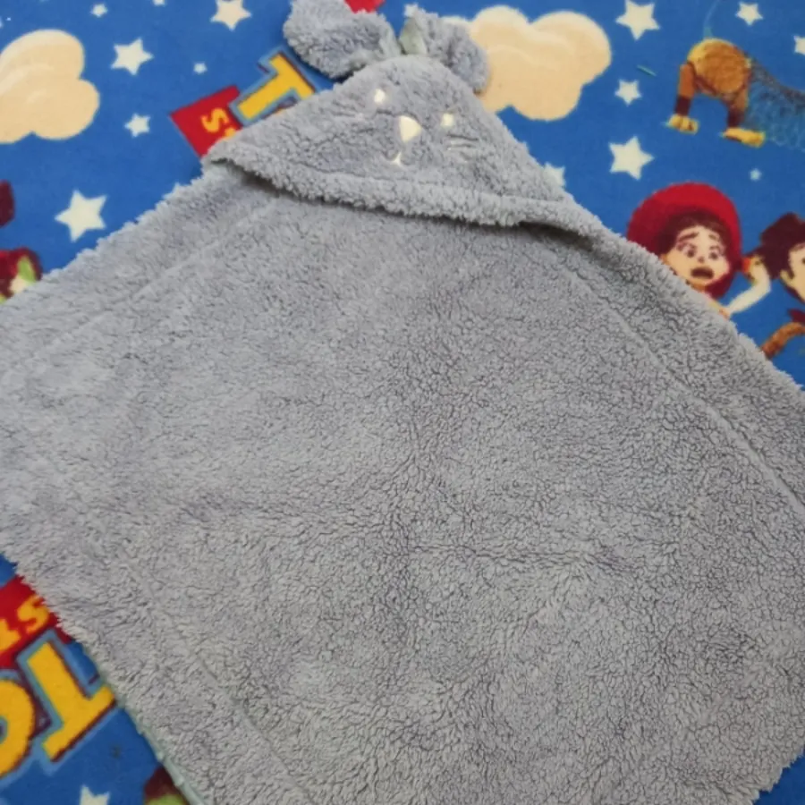 پتو دور پیج نوزادی